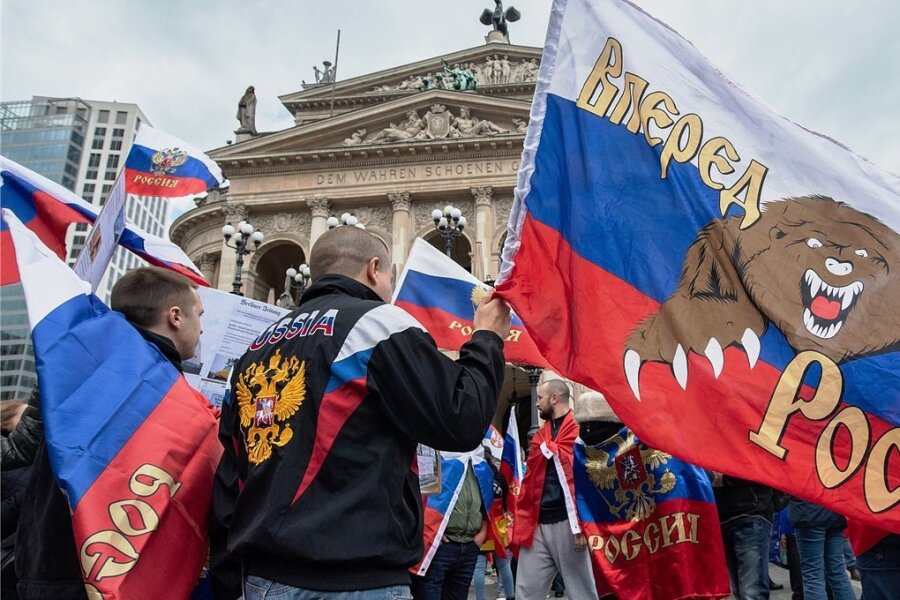 Prorussische Demos - was kommt auf Sachsen zu? - "Vorwärts Russland!" hieß es in Frankfurt. 