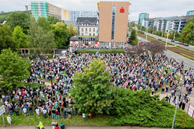 Protest In Plauen: Forum Mobilisiert 2500 Menschen