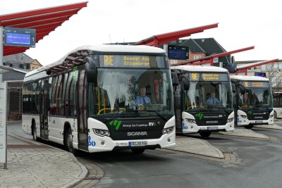 Proteste im Erzgebirge behindern Busverkehr am Dienstag – vor allem Schülerverkehr betroffen - Seit Dienstag rollen im Erzgebirge wieder die Busse des Regionalverkehr Erzgebirge.
