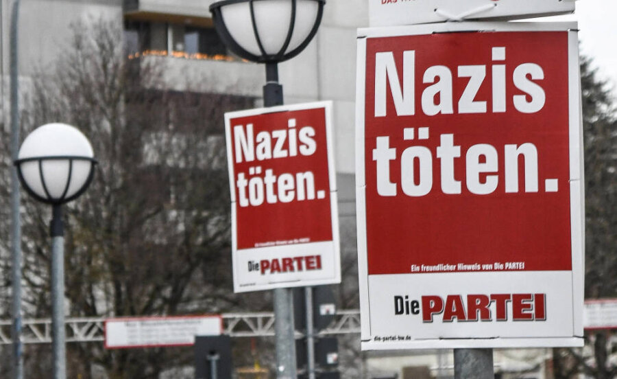 Provokante Wahlplakate: Gericht erlaubt "Nazis töten" - 