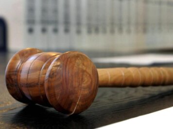 Prozess in Chemnitz: 23-jähriger wegen Vergewaltigung zu Haftstrafe verurteilt - 
