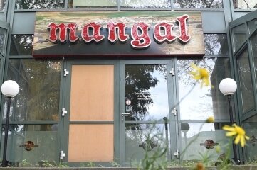 Nach einem Feuer im Jahr 2018 eröffnete der Wirt das Restaurant "Mangal" nicht wieder. In Chemnitz weiter eine Gaststätte zu führen, sei ihm "zu heiß", sagte er der "Freien Presse" ein Jahr nach dem Brand.