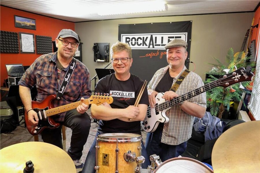 R.E.M., Milow und Co: Das sind die Lieblingssongs der Glauchauer Band Rockallee - Ronny Schmidt, Holger Zetzsche und Roland Seidel (von links) sind die Band Rockallee.