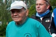 
              <p class="artikelinhalt">Horst Feiler ist 89 Jahre alt. Er lief in 24 Stunden 86,4 Kilometer.</p>
            