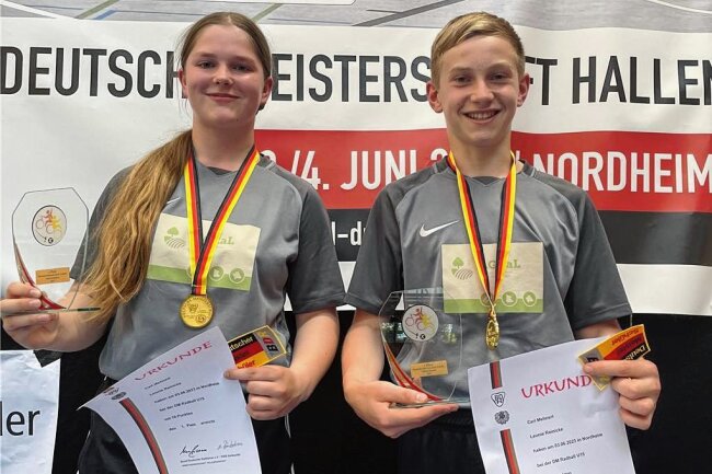 Radball: Erfolgsduo aus Wechselburg und Langenleuba-Niederhain gewinnt Deutsche Meisterschaft - Ganz oben gelandet: Leonie Reinicke und Carl Mehnert gewinnt als gemischtes Duo einen nationalen Titel im Radball. 