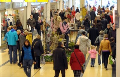 Rathaus plant dieses Jahr nur zwei verkaufsoffene Sonntage - Einkaufen am Sonntag soll 2021 in Chemnitz nur an zwei Sonntagen im Advent möglich sein. 