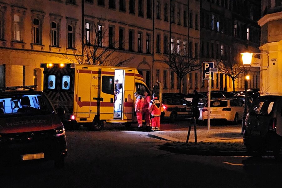 Raubüberfall auf dem Chemnitzer Sonnenberg mit hohem Stehlschaden - Bei einem Raubüberfall an der Lessingstraße wurden zwei 19-Jährige leicht verletzt.