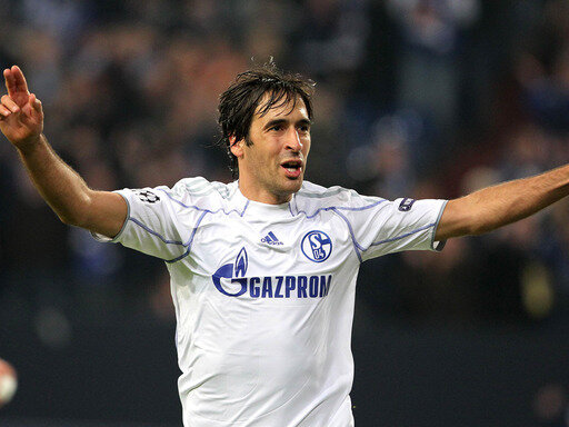 Raul bringt Schalke wieder auf Erfolgskurs - Raul traf für sich und Schalke gleich doppelt