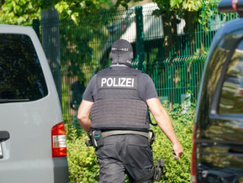 Razzia bei 18-Jährigem in Zwickau wegen Volksverhetzung - 