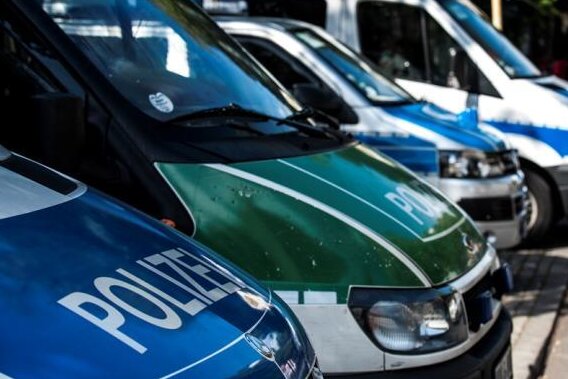 Razzia gegen Autoschieber in Dresden - 