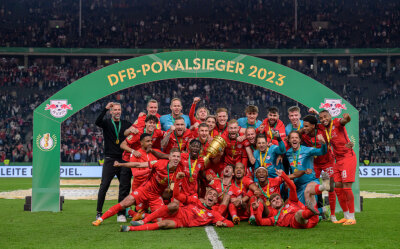 RB Leipzig in der 1. Bundesliga, Saison 2023/24: Kader, Spielplan und mehr - Das offizielle Mannschaftsfoto von RB Leipzig - dem diesjährigen DFB-Pokalsieger - steht noch aus.