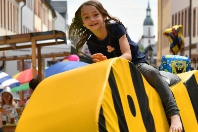 Regionalmarkt und Kinderfest locken zahlreiche Gäste in Muldestadt - 