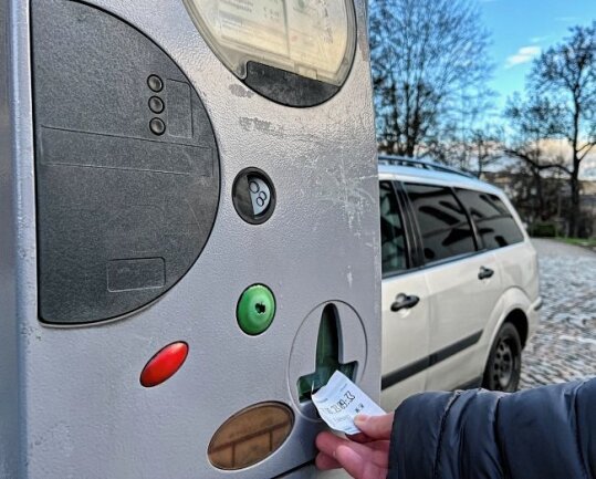 Reichenbach hebt die Parkgebühren an - Die Parkscheinautomaten in Reichenbach sind am Dienstag umgestellt worden. 