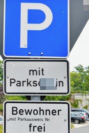 Reichenbach richtet neue Parkplätze für Bewohner ein - Der Technische Ausschuss von Reichenbach hat Parkplätze für Anwohner auf der Fritz-Schneider-Straße im Abschnitt zwischen Bahnhofstraße und Weststraße sowie auf der Weststraße im Abschnitt zwischen Ackermannstraße und Weinholdstraße beschlossen. 