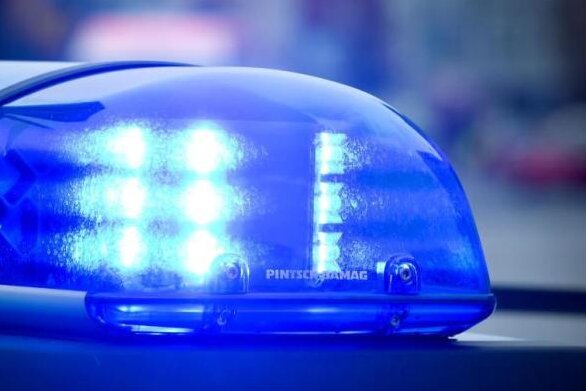 Reichenbach: Stoppschild missachtet - vier Verletzte - Vier Personen sind am Dienstag in Reichenbach verletzt worden, weil eine Autofahrerin ein Stoppschild missachtet hatte.