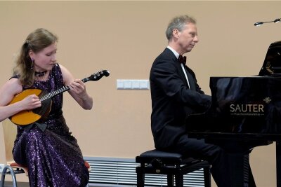 Reichenbacher Konzertreihe war dem Gesang der Nachtigall auf der Spur - Natalia Anchutina und Lothar Freund im Konzert.