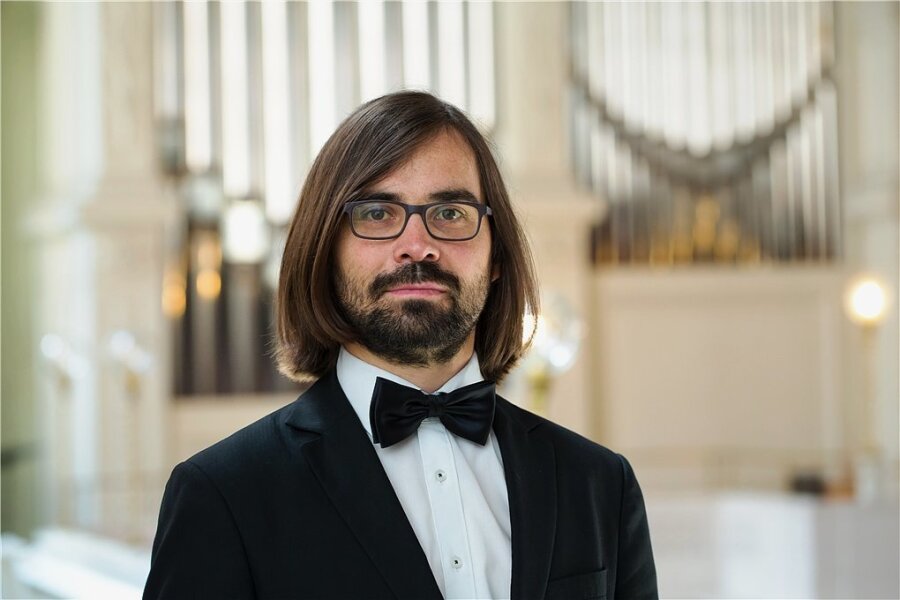 Der Leipziger Orgelprofessor Lucas Pohle wird zu Anfang der Orgelnach zu erleben sein.