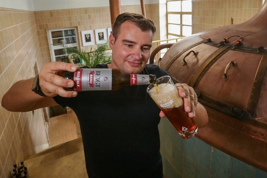 Michael Bergt leitet die Reichenbrander Brauerei in fünfter Generation. Mit modernen Etiketten hat er die Marke "Bergt-Bräu" wiederbelebt. 