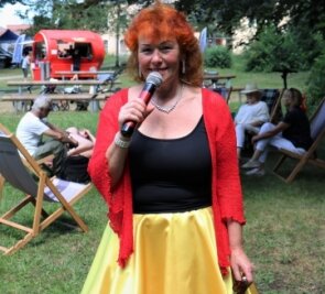 Reichlich Zuspruch beim Picknick - Trat zum Picknick im Park in Flöha auf: Conny Schmerler aus Flöha. 