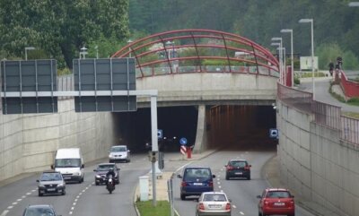 Reinigungarbeiten am B-93-Tunnel: Fahrspuren zeitweise gesperrt - Der B-93-Tunnel in Zwickau