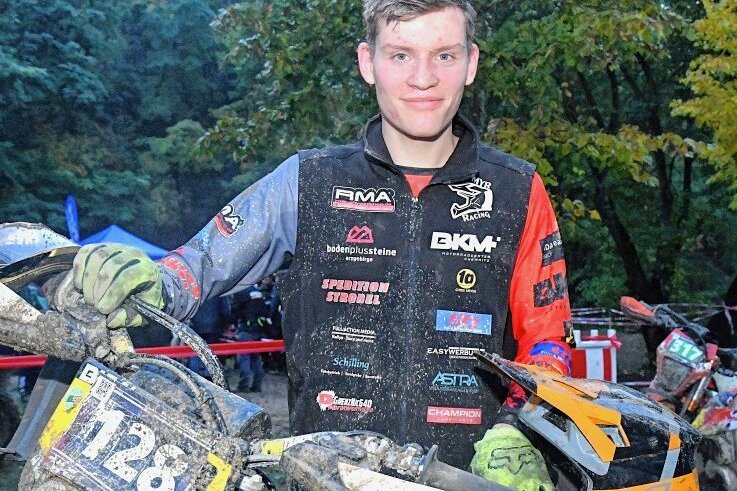 Reinsdorfer meistert selbst gewählten Dauerstress - Für Endurofahrer Arvid Meyer aus Reinsdorf geht am Wochenende im Erzgebirge eine erfolgreiche Saison zu Ende. 