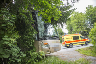 Reisebus in Oberwiesenthal verunglückt - 