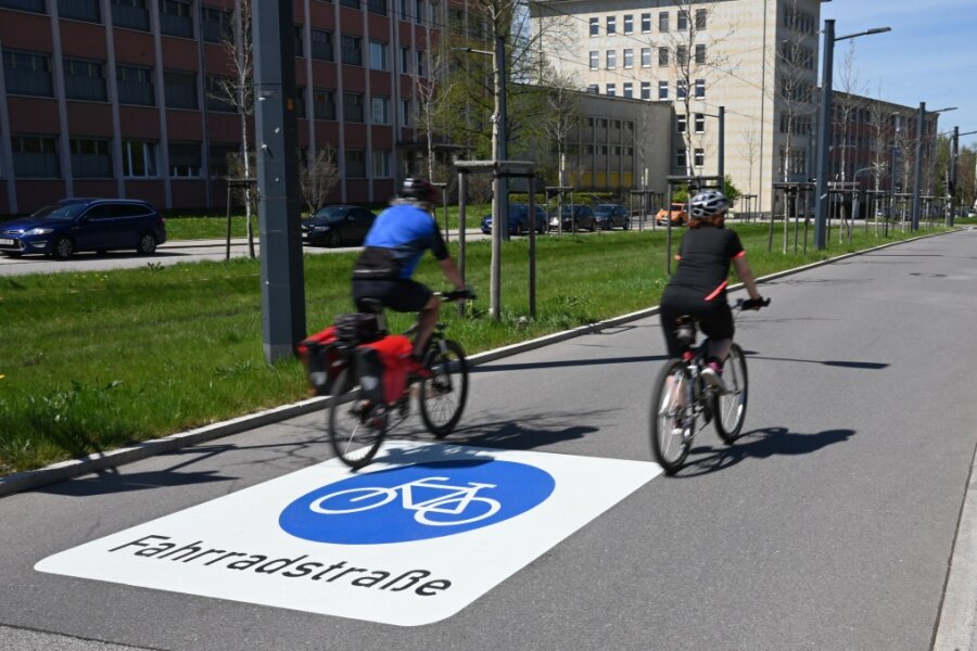 An der zweiten Auflage der bundesweiten Aktion Stadtradeln in Chemnitz haben sich deutlich mehr Radfahrerinnen und Radfahrer beteiligt als zur Premiere im vergangenen Jahr.