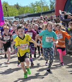Rekord versetzt Gastgeber ins Staunen - Am Filzteich gingen 600 Kinder bei der Erzgebirgischen Schulmeisterschaft im Ausdauerlauf an den Start. 