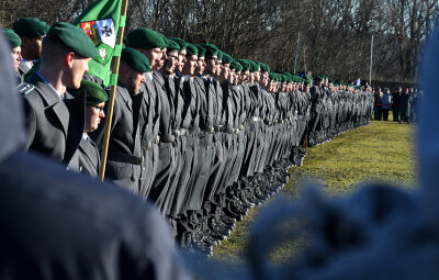 Rekruten legen Gelöbnis in Mittweida ab - Diese Rekruten vom Marienberger Panzergrenadierbataillon 371 absolvieren derzeit in Frankenberg ihre Grundausbildung.