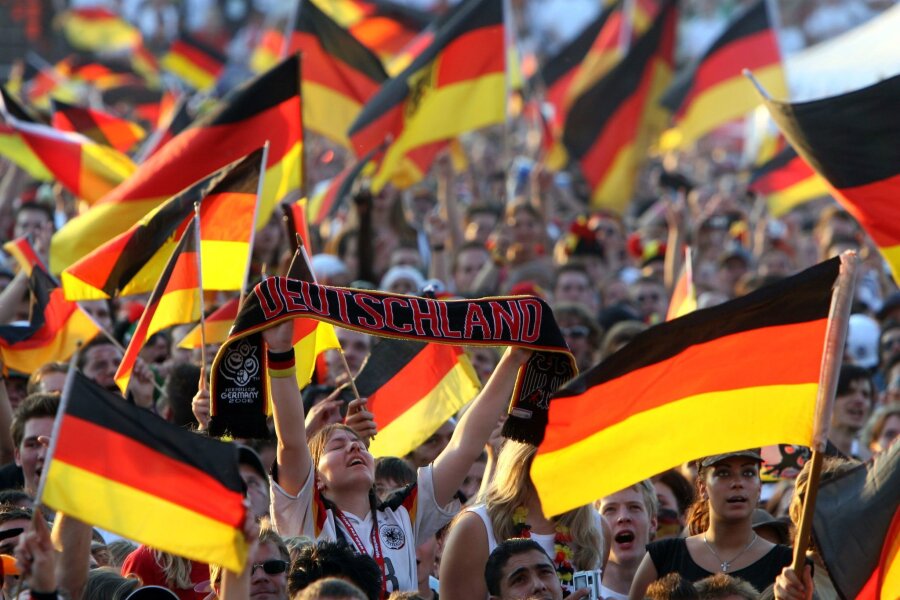 Relegation, EM: Was kommt nach dem Bundesliga-Finale? - Fußball-Deutschland hofft bei der EM im eigenen Land auf ein neues Sommermärchen.