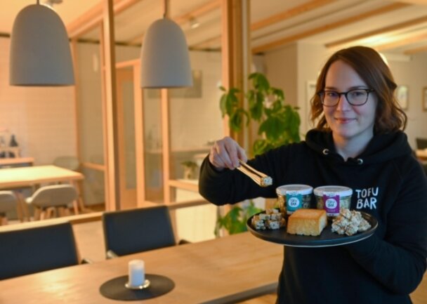 Julia Jeschek betreibt jetzt in Hartmannsdorf eine Tofu-Fabrik.