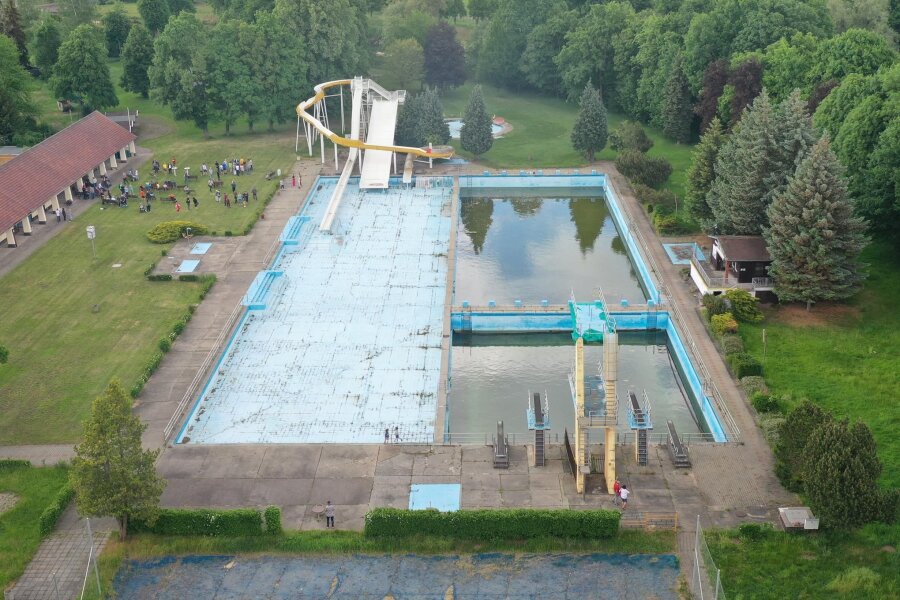 Rettung des 04-Bades in Zwickau: Wie lange dauert es noch bis zur Wiedereröffnung? - Das 04-Bad ist nur noch ein Schatten früherer Tage. Und das wird auch noch einige Jahre so bleiben.