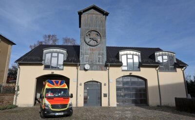Rettungswache wechselt Eigentümer - Das ehemalige Feuerwehrgerätehaus am Kirchplatz in Waldenburg wird für 159.000 Euro an den Rettungszweckverband verkauft.