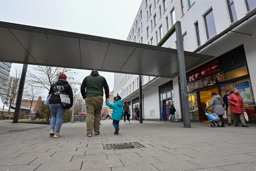 Rewe in der Chemnitzer Innenstadt schließt am Samstag - Die letzten Tage des Rewe am Fußgänger-Boulevard Am Wall sind gezählt. Am Samstag soll der Supermarkt schließen.