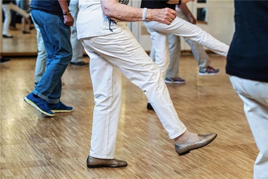 Rheuma-Liga: Tanzen als Therapie - Tanzen ist ein guter Ausgleich zum unrhythmischen Alltag.