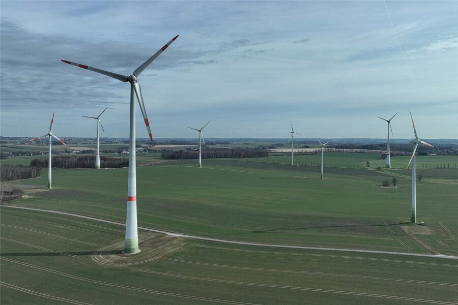 Rochlitz: Stadträte sprechen über Windkraft - In Rochlitz geht es im Stadtrat um Windkraft. In der Region steht beispielsweise bei Erlau ein Windpark.