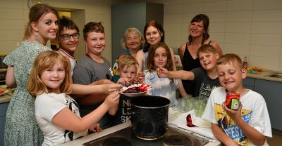 Rochlitzer Kinder kochen für Senioren - 