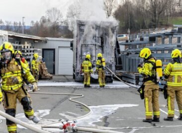 Rodewisch: Brand im Industriegebiet - In Rodewisch musste ein Brand gelöscht werden. 