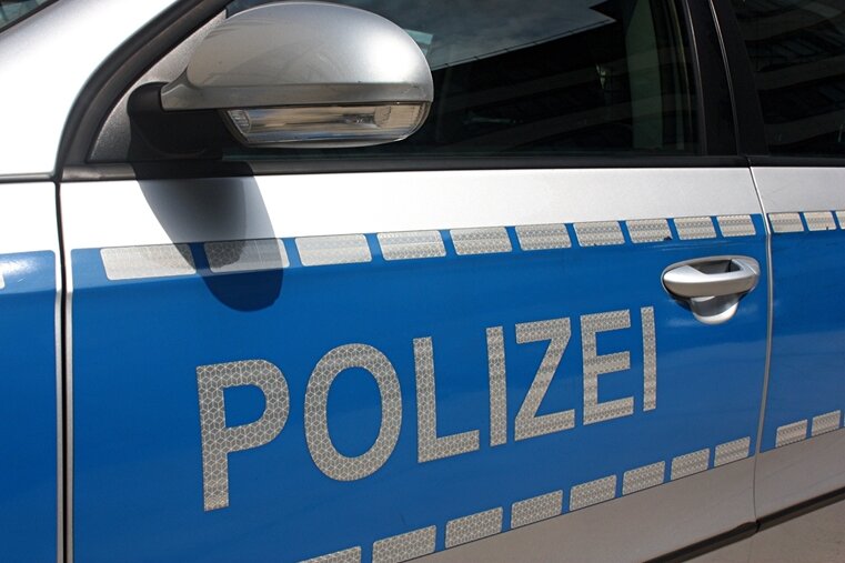 Rodewisch: Polizei fasst gesuchten Straftäter in Zwickau - 