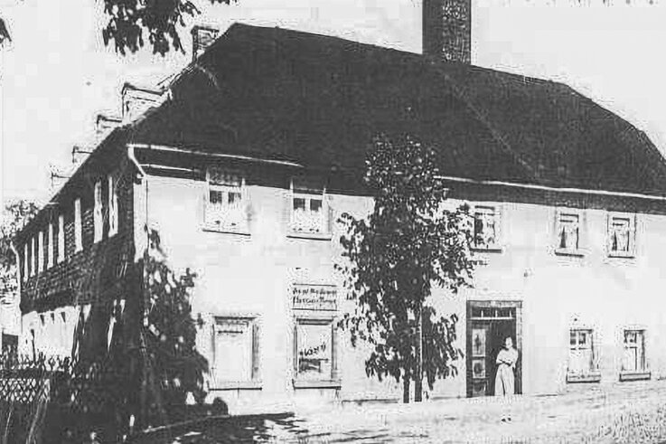 Historische Ansicht der "Wernerschen Bäckerei", die 1769 gegründet wurde. Standort wurde ein Gebäude des früheren Rodewischer Messingwerkes. Repro: David Rötzschke