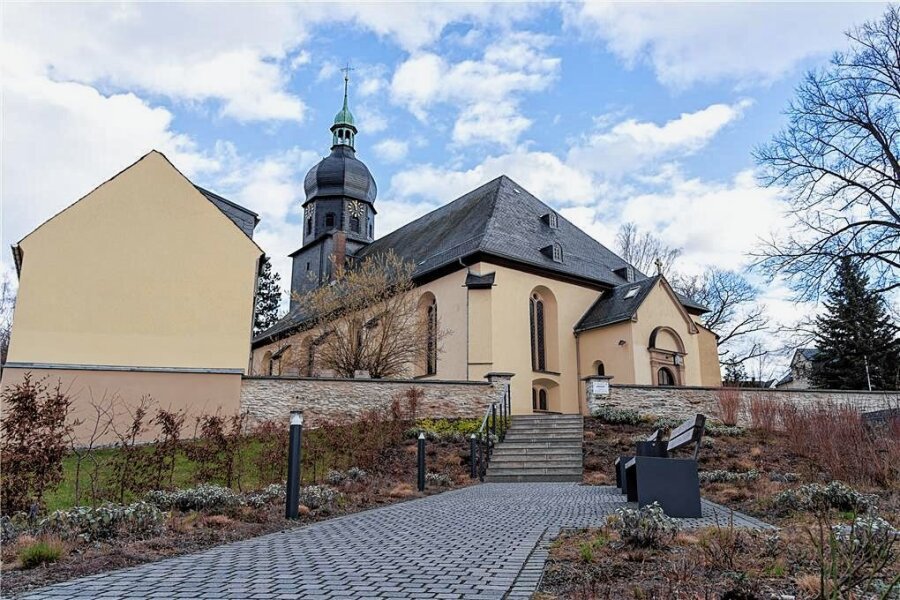 Rodewischer Kirchenchor feiert seltenes Jubiläum - Der Chor der St.-Petri-Kirche in Rodewisch feiert am Sonntag seit 130-jähriges Bestehen mit einem Konzert.