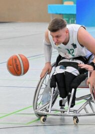 Rollstuhlbasketballer verlieren Krimi - Mit 21 Punkten war Marek Wesolowski in Köln punktbester Zwickauer, konnte die Niederlage aber auch nicht verhindern. 
