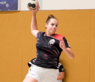 Rotation-Damen auf Touren - Gelungenes Comeback: Rückkehrerin Julia Kiulies trug sich beim Trainingsspiel gegen Dresden fünfmal in die Torschützenliste ein. 
