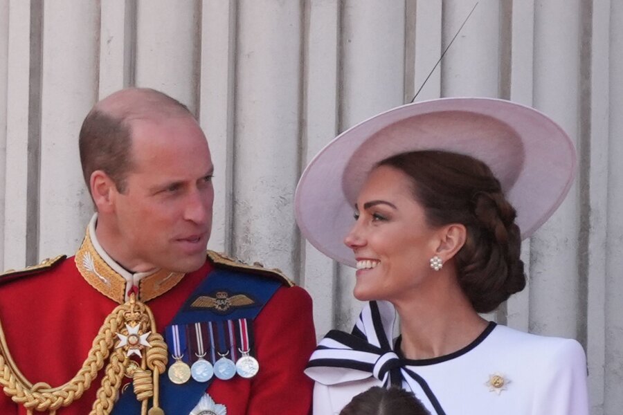 Royale Rückkehr: Lächelnde Kate bei Geburtstagsparade - Gemeinsam nehmen Prinz William und Prinzessin Kate an der "Trooping the Colour"-Zeremonie zu Ehren von König Charles Geburtstag teil.