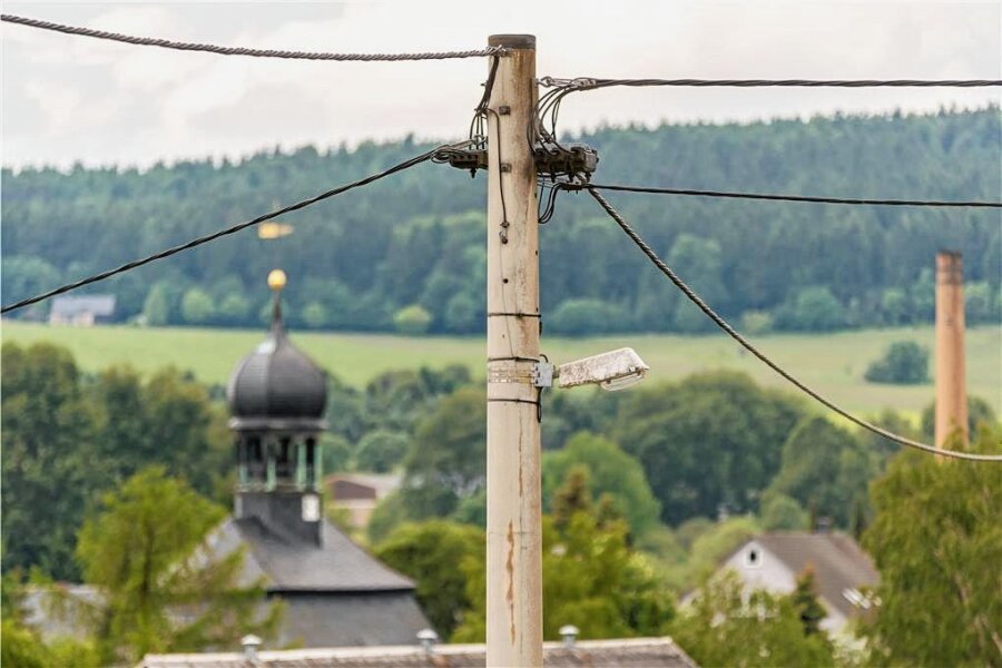 Rübenau: Ein Kabel sorgt für zwei Stromausfälle - Ein Kabelfehler hat im Marienberger Ortsteil Rübenau für Stromausfälle gesorgt.