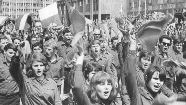 Rückblicke auf Karl-Marx-Stadt ohne Wehmutsfaktor - Das Pfingsttreffen der Freien Deutschen Jugend 1967 in Karl-Marx-Stadt ist Thema eines der Filme auf einer DVD. 