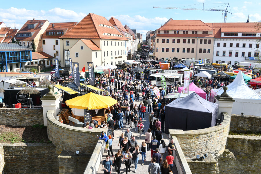 Rund 20.000 Besucher bei Streetfood-Festival in Freiberg - 