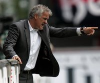 Rutten: "Das Glück lässt uns im Stich" - Optimistisch: Schalkes Trainer Fred Rutten