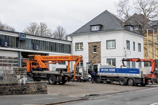 RVE plant Neubau der Werkstatt - Derzeit werden die Busse und Lastwagen des Regionalverkehrs Erzgebirge in der Werkstatt an der Geyersdorfer Straße repariert. 