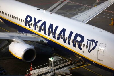 Ryanair macht Stimmung gegen Grüne und Fahrradfahrer - Bei Ryanairs Attacke geht es auch um einen Streit um eine Deckelung des Luftverkehrs am Flughafen in Dublin.